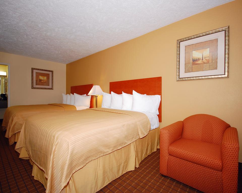 Wilkes-Barre Inn & Suites Exterior foto